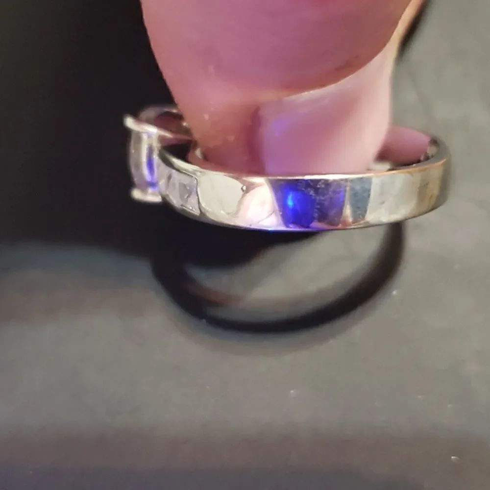 Simulated diamond ring - Picture 4 of 4